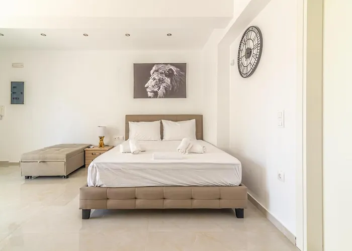 Elegant Suite 3 Near The Beach